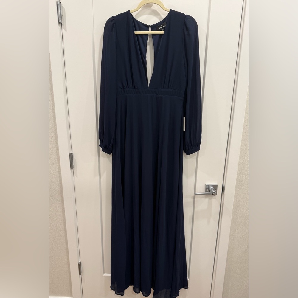 Lulu’s Navy Blue Long Sleeve Maxi Dress, Size Medium, New Never Worn.